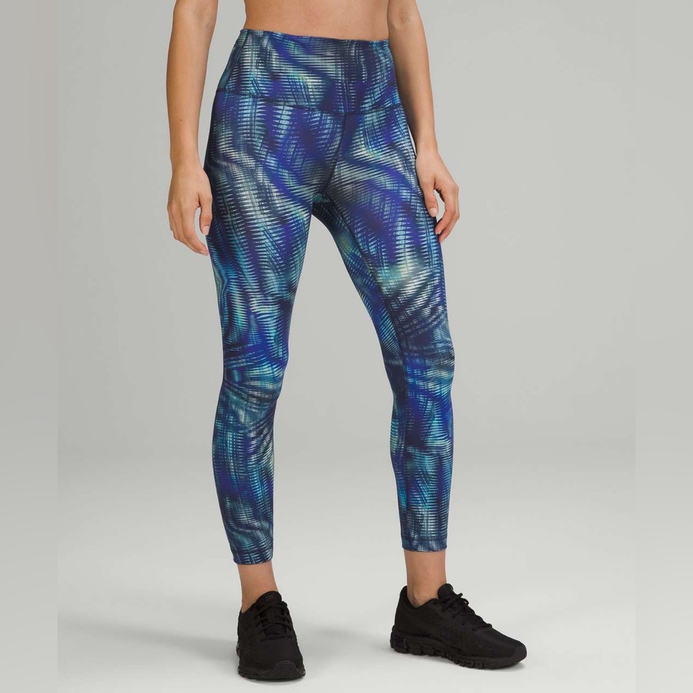 Lululemon Invigorate HR Tight 25" Size 4 Blue Pattern Legging NWT
